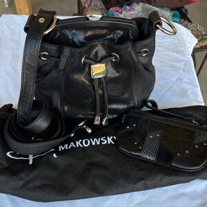 Cute B. Makowsky Black Leather Drawstring Bucket Bag